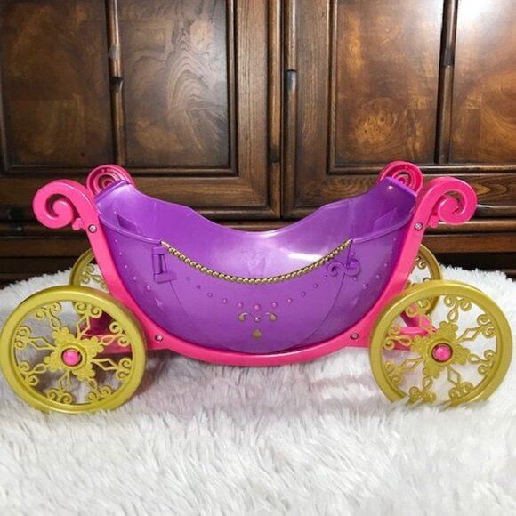 Barbie 2pc Collapsible Convertible Sparkle Hot Air Balloon and Carriage - Picture 10 of 16